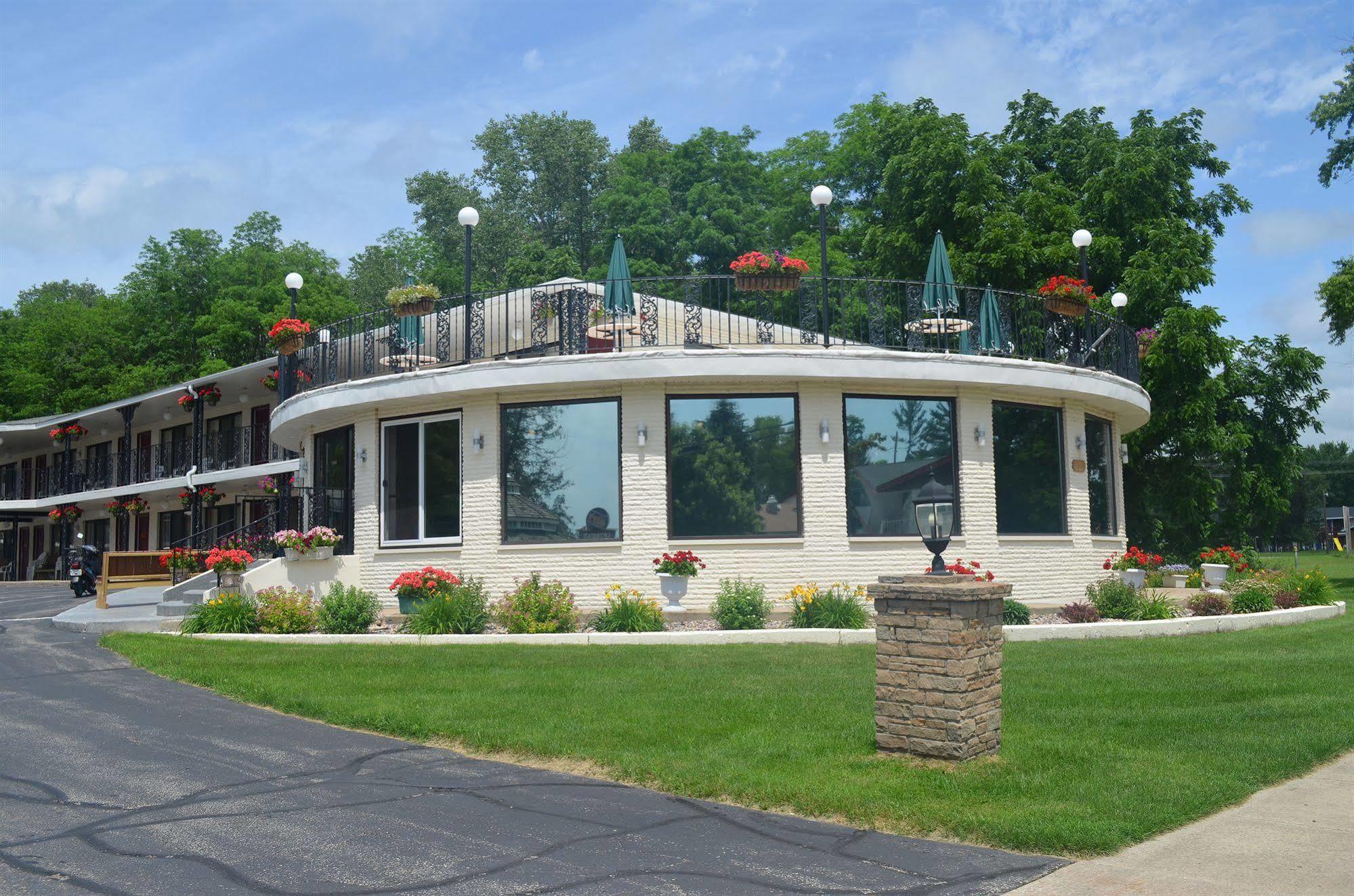 Amber'S Inn And Suites Wisconsin Dells Exterior foto